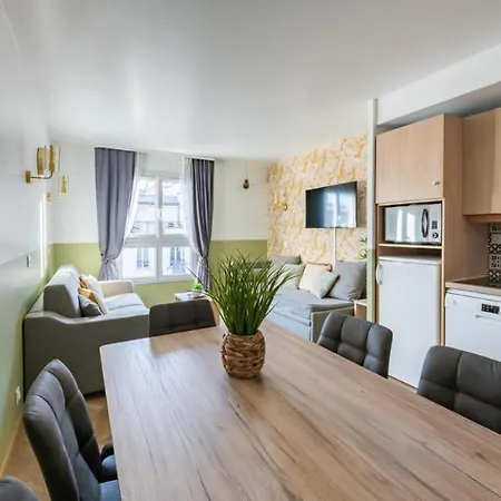 Ferienwohnung Jungle Duplex Serris Exterior foto