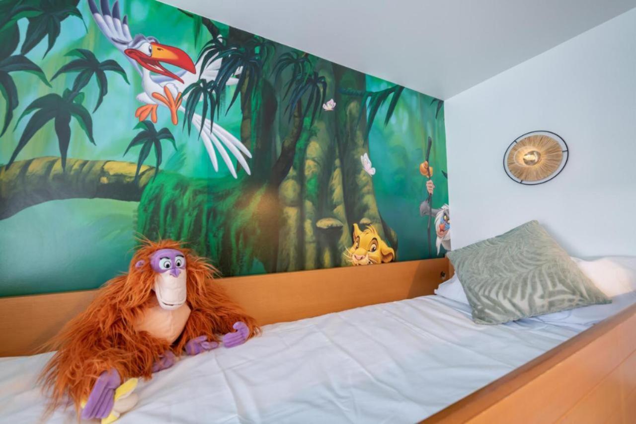 Jungle Duplex With Pool 5 Min Disneyland Apartment *