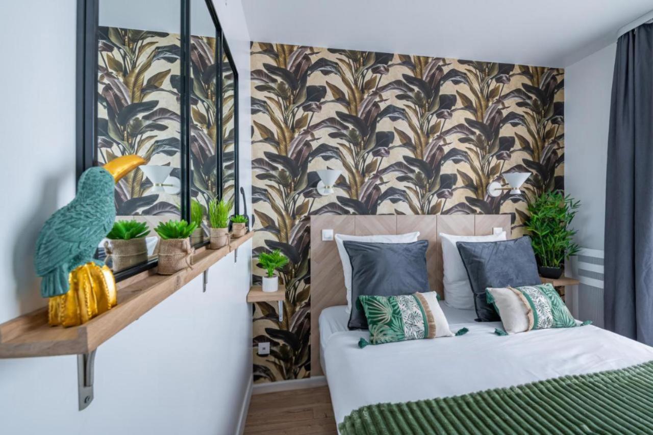 Jungle Duplex With Pool 5 Min Disneyland Apartment *